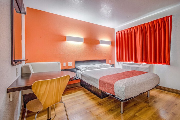 Room 40 of 125