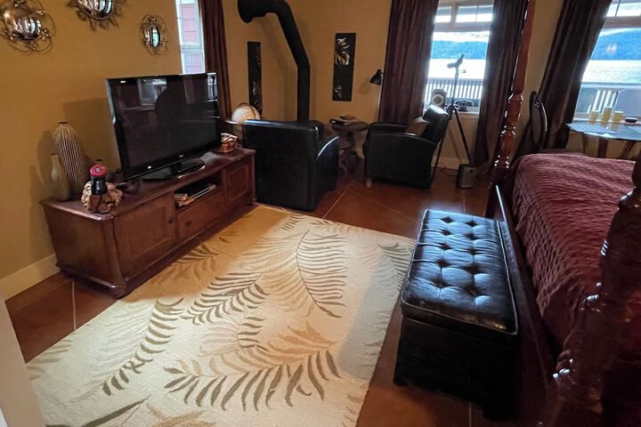 Room 47 of 143