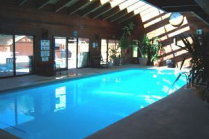 Pool 25 of 36