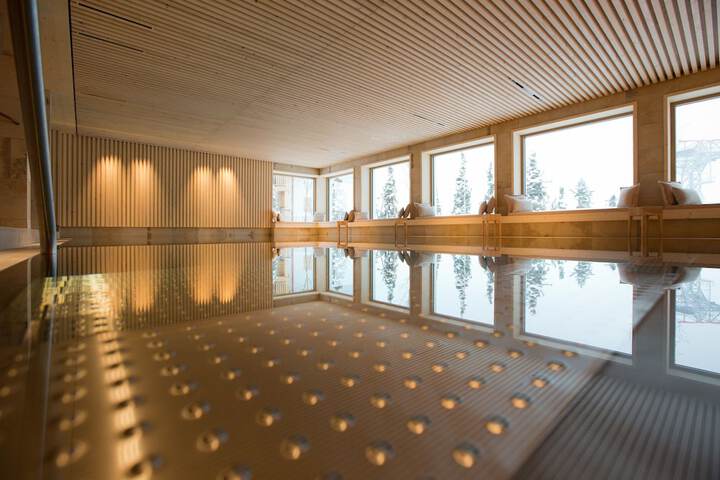 Pool 45 of 128