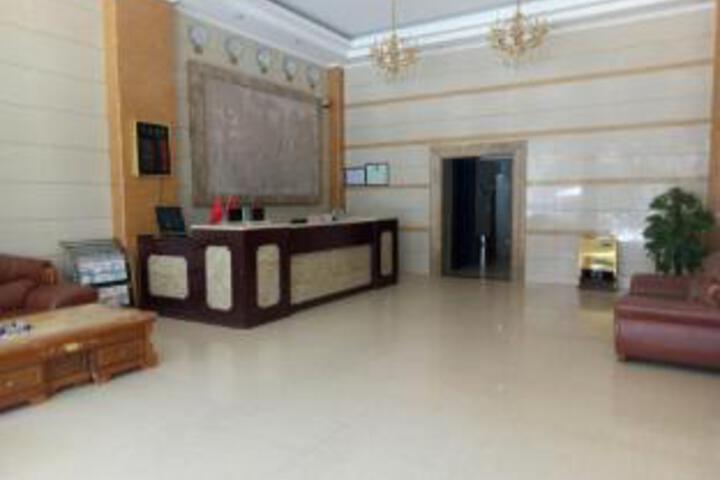 Royal Court Business Hotel