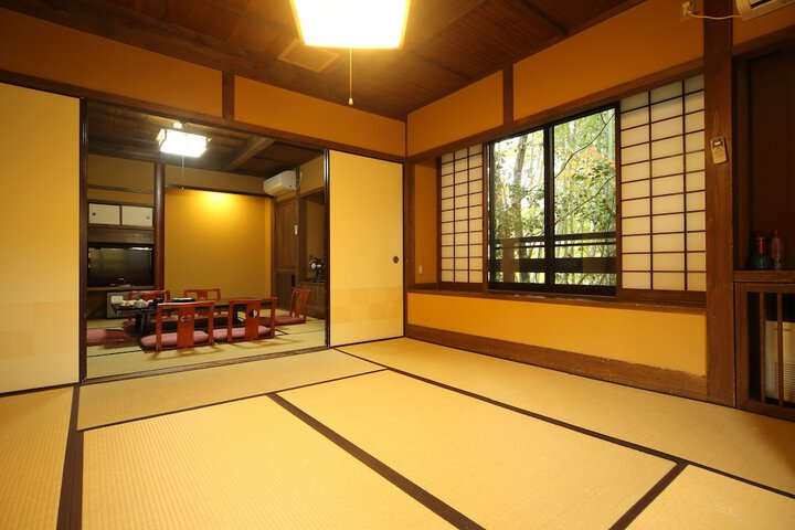 Room 5 of 42