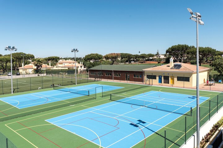 Tennis court