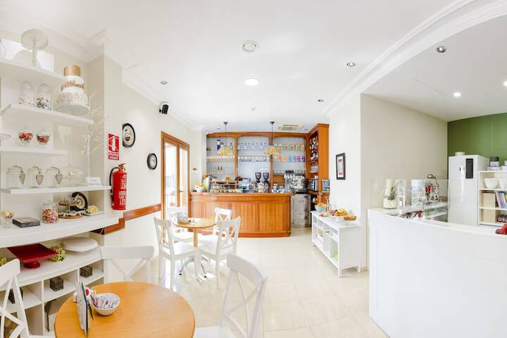 Breakfast area