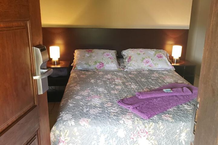 Room 8 of 37