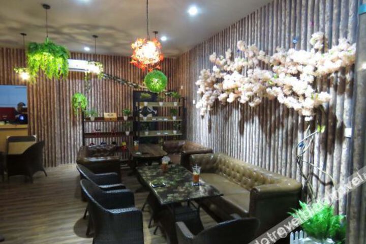 Hotel Interior 22 of 49