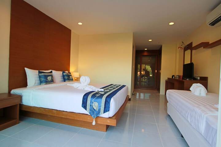 Room 25 of 60