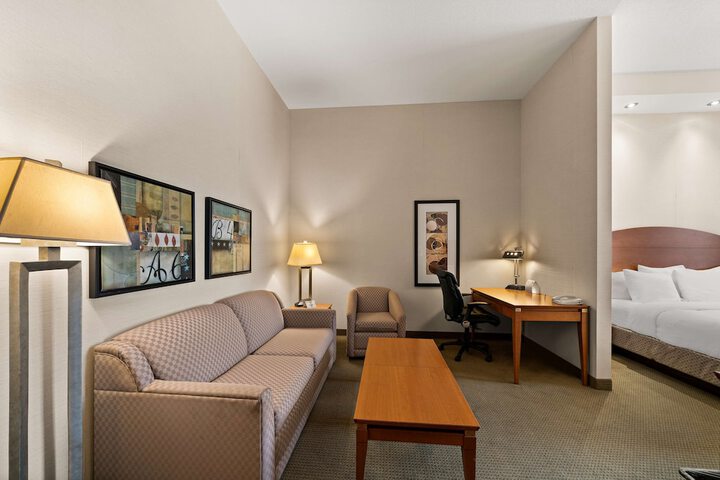 Room 26 of 65