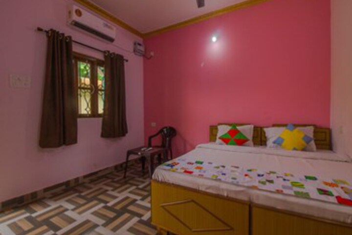 Room 8 of 23