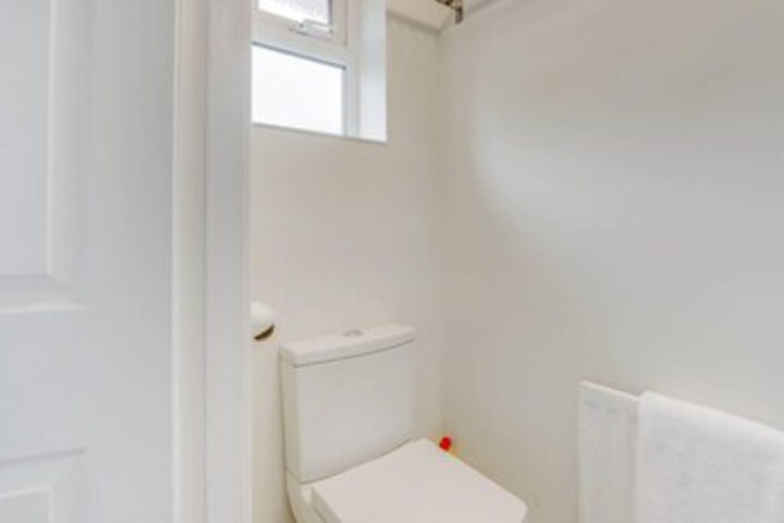 Room 6 of 35