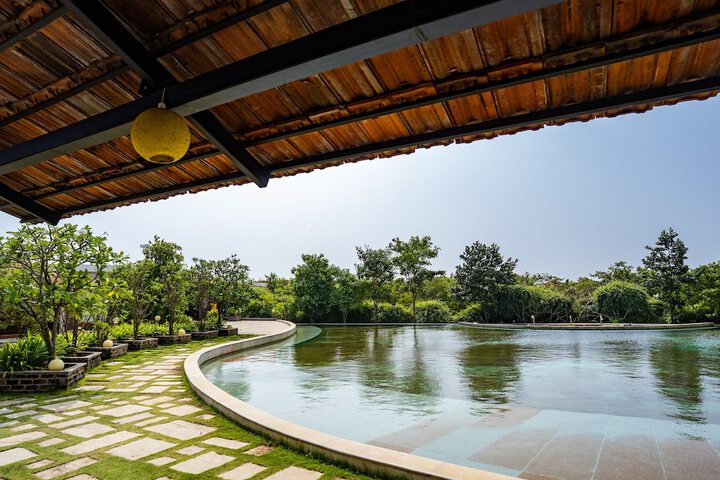 Pool 16 of 45