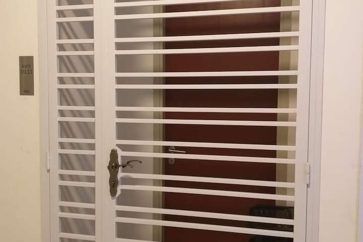 Room 5 of 31