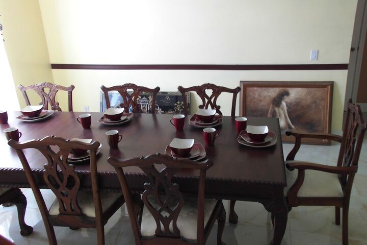 Dining 17 of 34