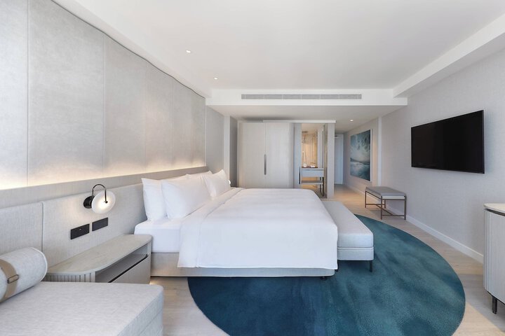 Room 20 of 170