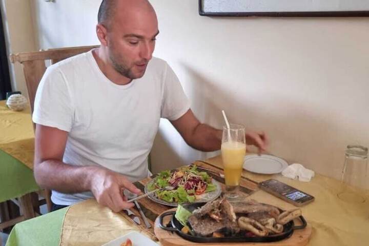 Dining 7 of 10