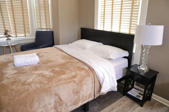 Room 7 of 57