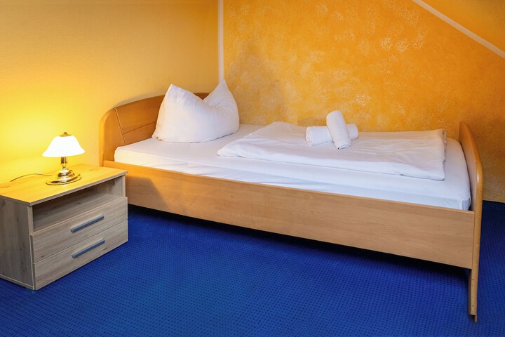 Room 15 of 59