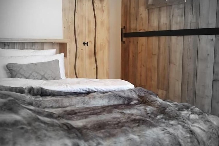 Room 15 of 131