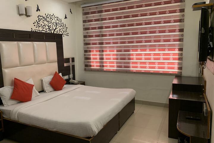 Room 42 of 55