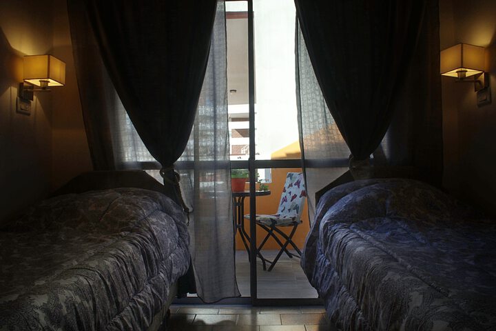 Room 13 of 31