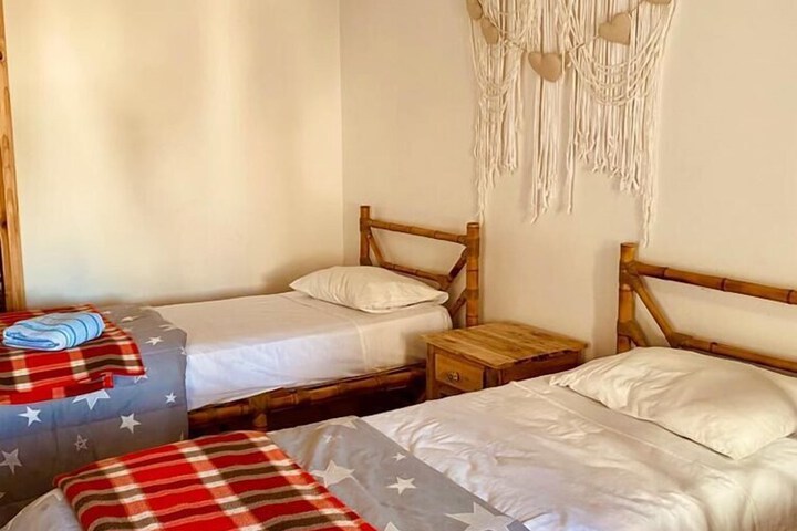 Room 42 of 70