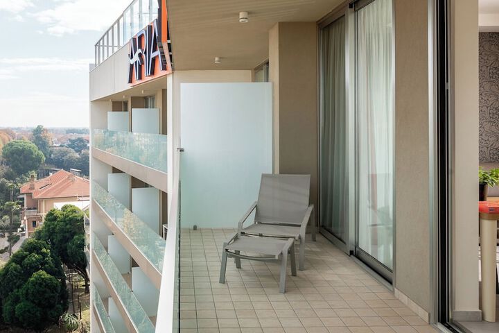 Terrace/Patio 56 of 153