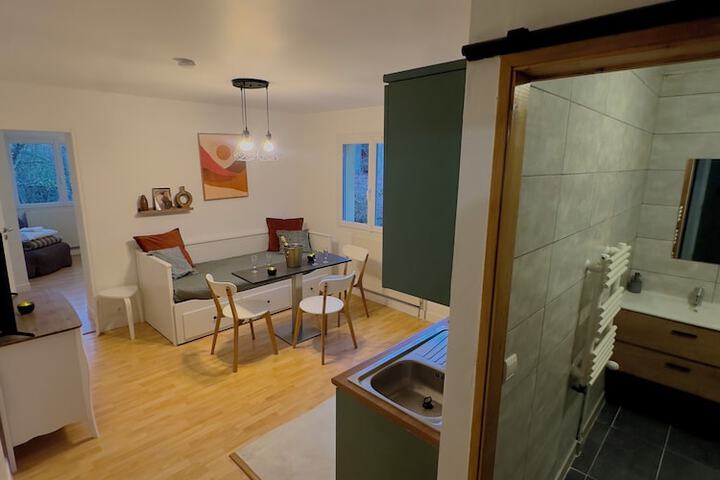 Room 11 of 22