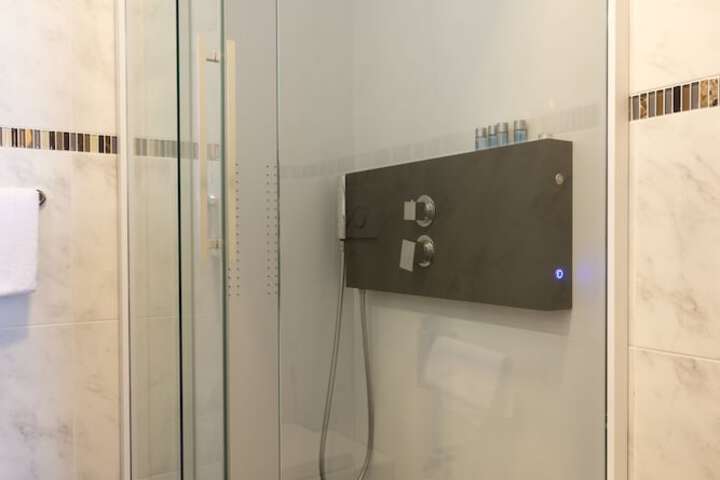 Room 14 of 45