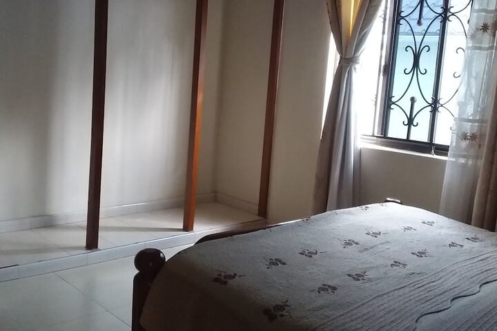 Room 6 of 34