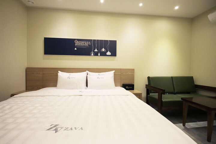 Room 16 of 22