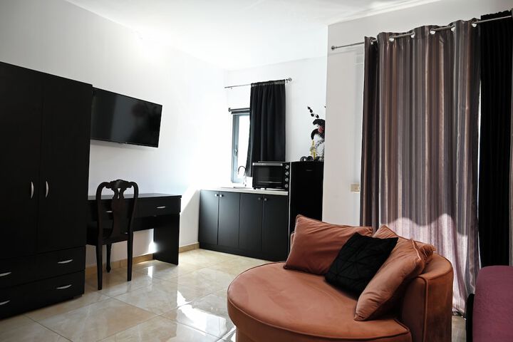 Room 10 of 89