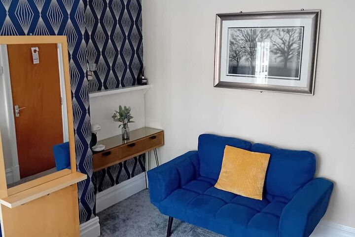 Room 3 of 9