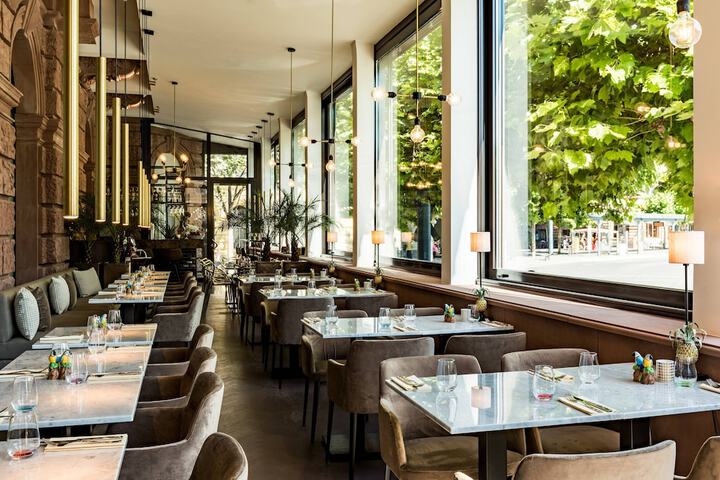 Dining Photos
