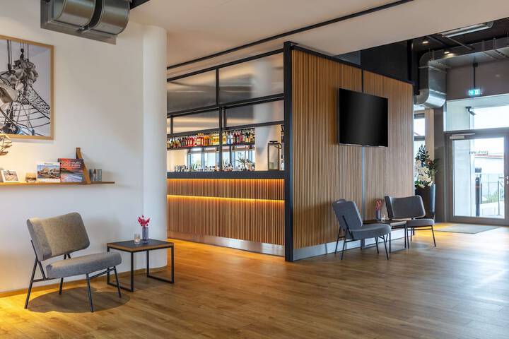 Hotel Interior 2 of 131