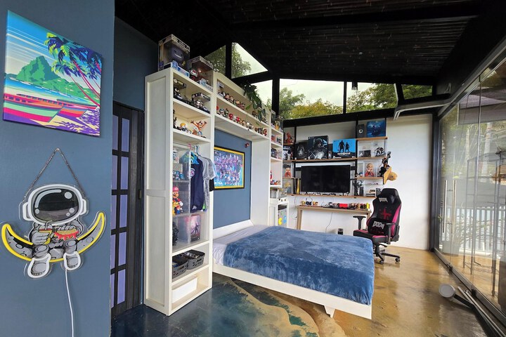 Room 45 of 224