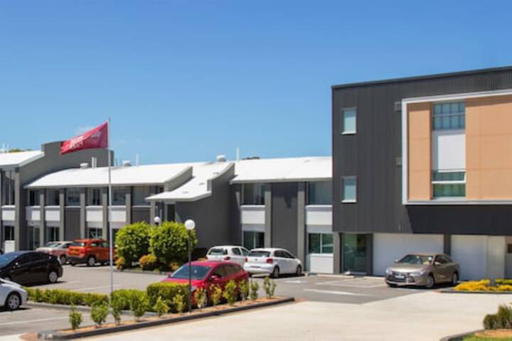 Hotel 66 of 66