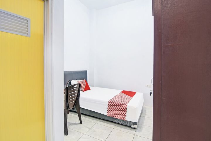 Room 8 of 31