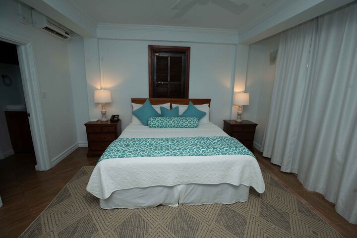 Room 15 of 41