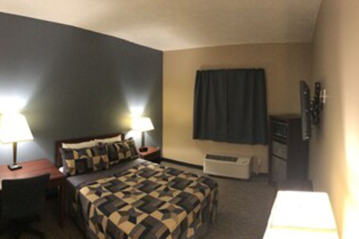 Room 27 of 34