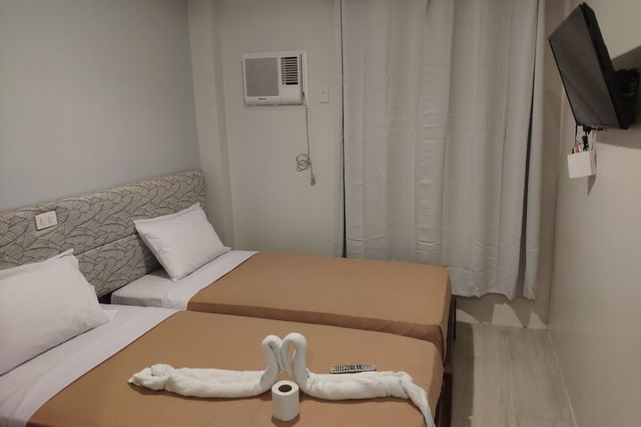 Room 5 of 22