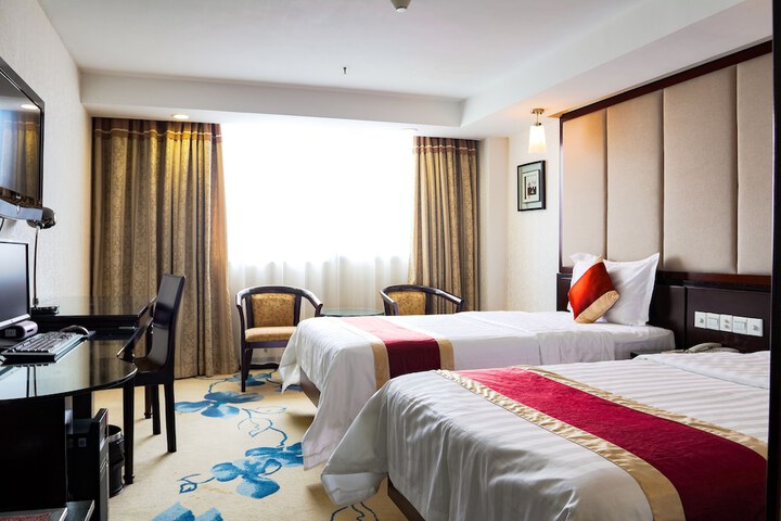 Room 16 of 35