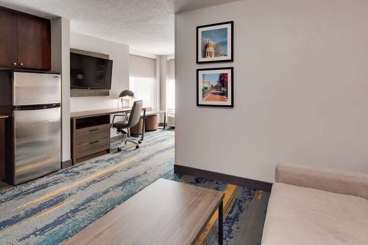 Room 30 of 42