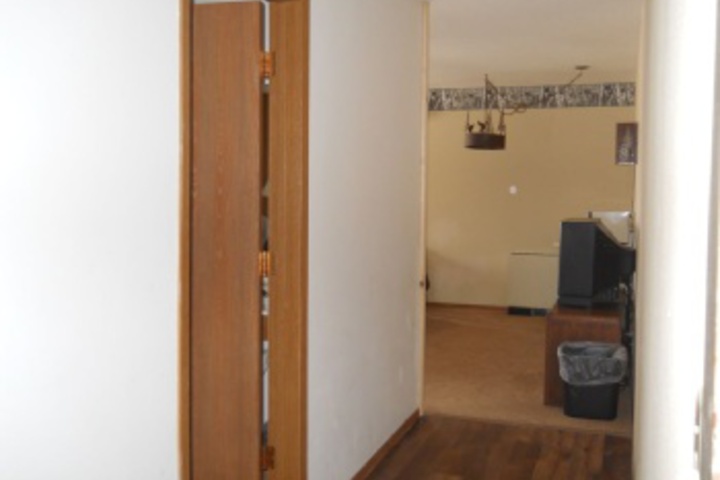 Room 106 of 348