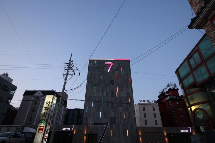 Hotel 4 of 126
