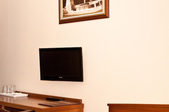 Room 26 of 67