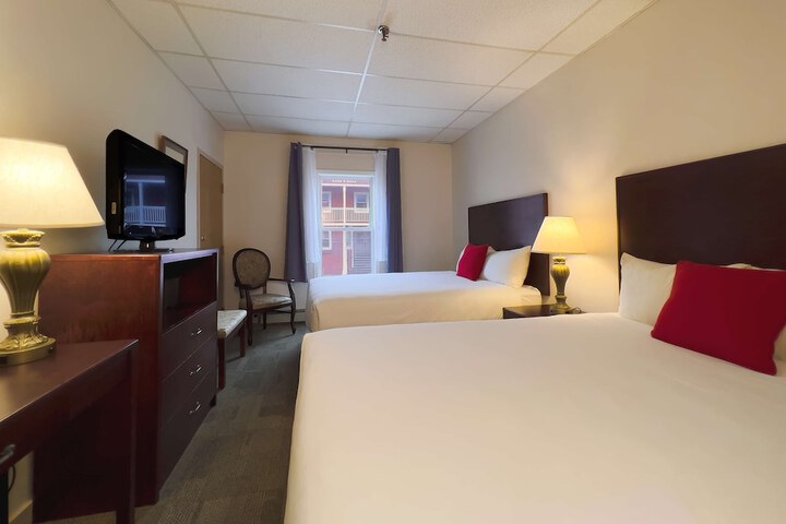 Room 17 of 74