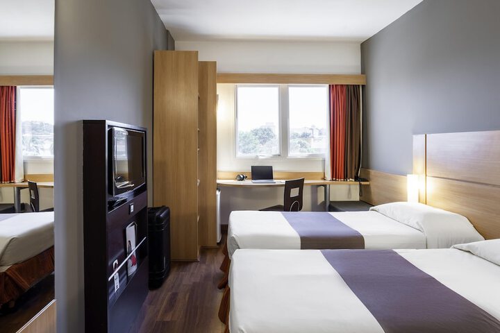 Room 16 of 56