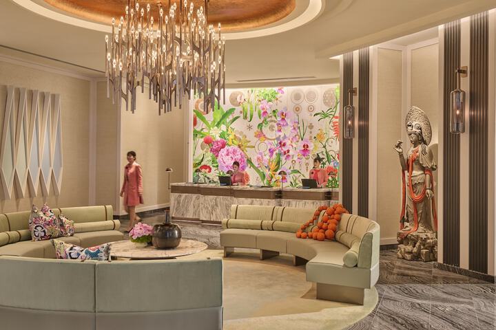 Hotel Lobby