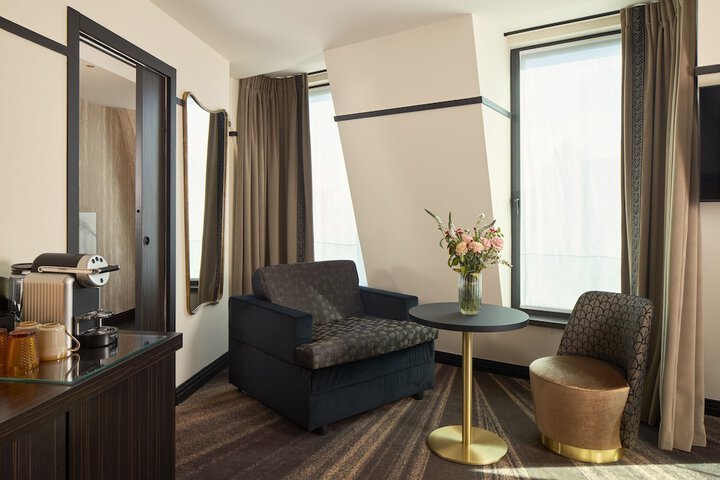 Room 5 of 30