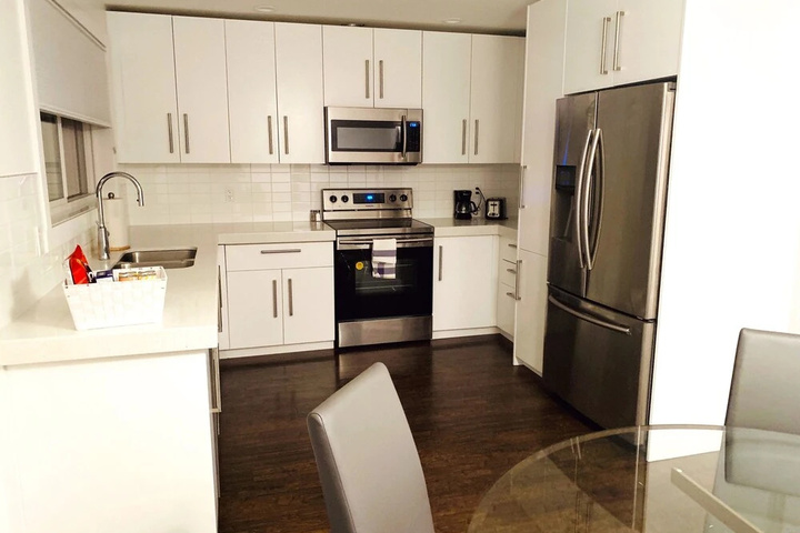 New & Modern Townhome